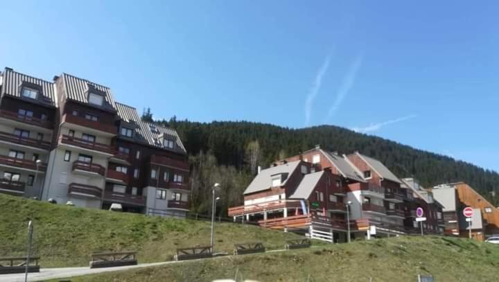 Superbe Studio Aux 7 Laux La Ferrière Buitenkant foto